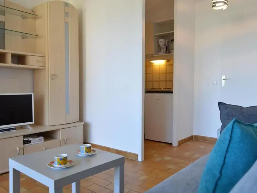 Appartement Golfe Juan, 1 pièce, 2 personnes - FR-1-252-62 - Miniature 6