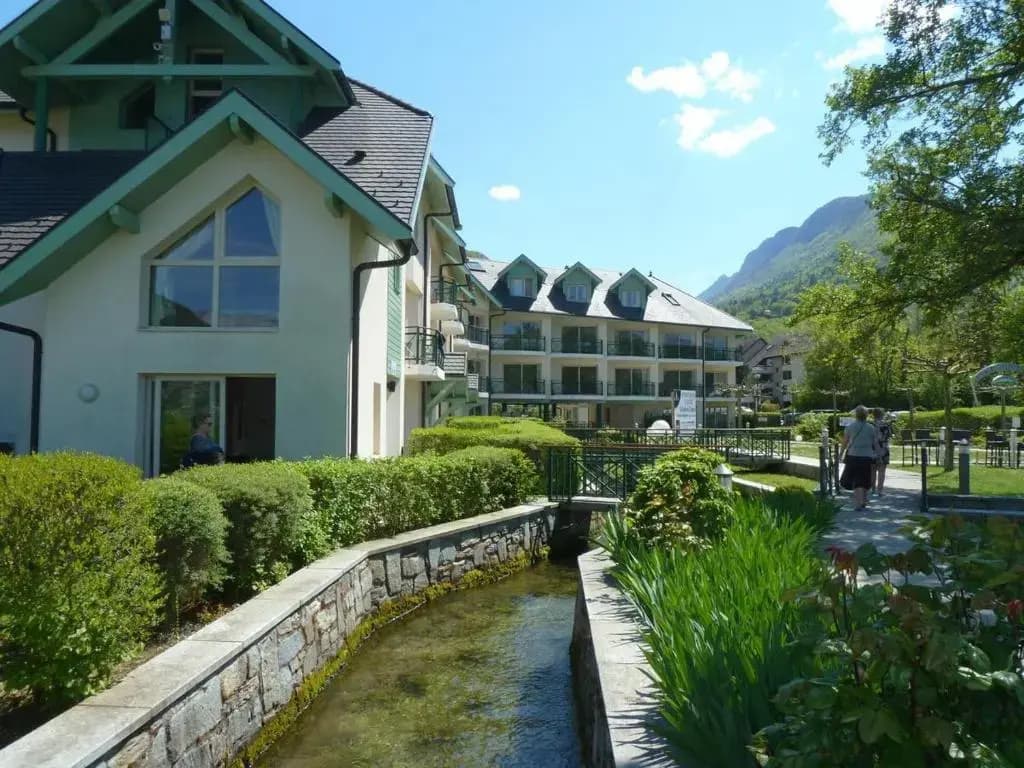 La Baie des Voiles 3 chambres 4 à 6 personnes au bord du lac plage privée - Miniature 8