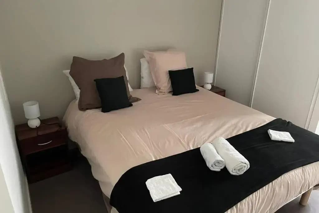 Logement Entier 33 M2 a Pau - Miniature 8