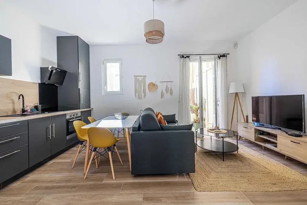 Superb 1br/2p in the Heart of Cannes - Balcony - Photo 5