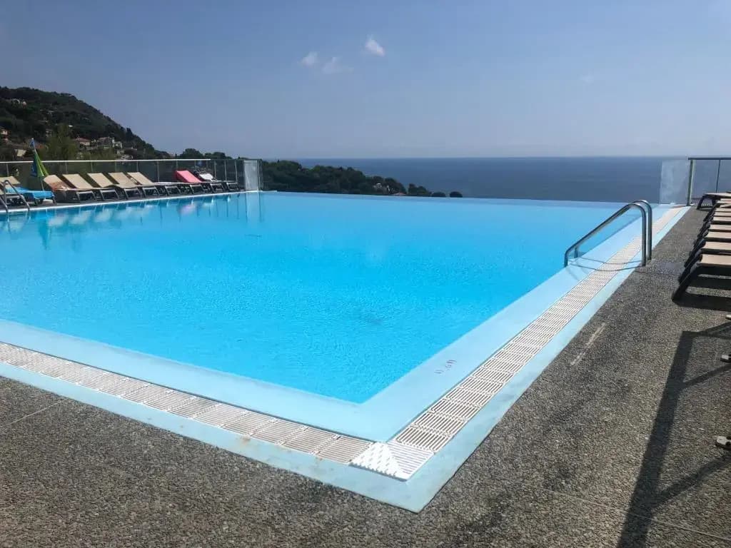 Viangella - Dramatic sea view! Top floor 2km to Monaco - Photo 4