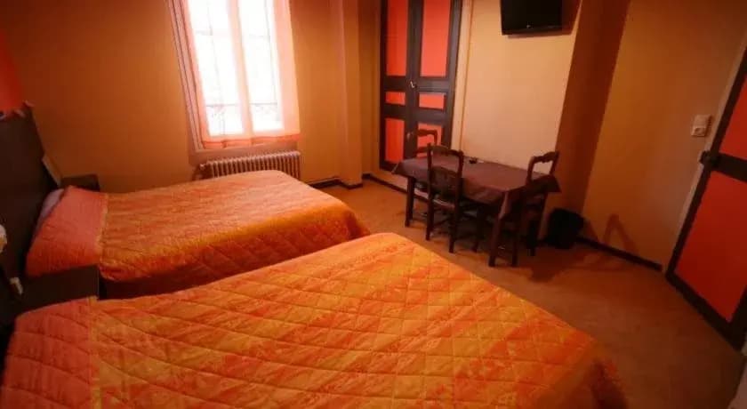 Hotel Picardy - Photo 3