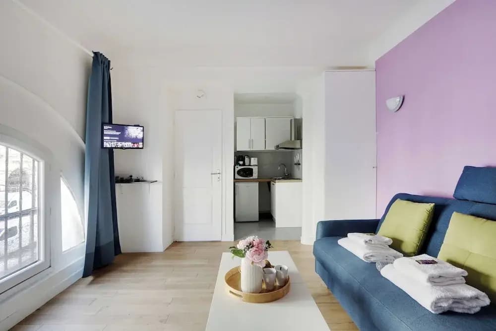 Atypical Bright Studio - 2P - Gare du Nord - Photo 1