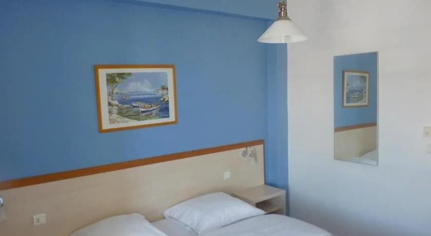 La Jetée Hotel & Restaurant - Photo 3