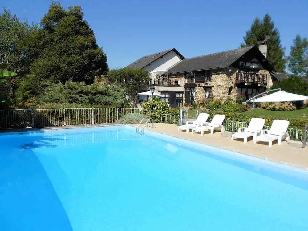Villa With 8 Bedrooms in Haut-de-bosdarros, With Private Pool, Furnish - Miniature 8