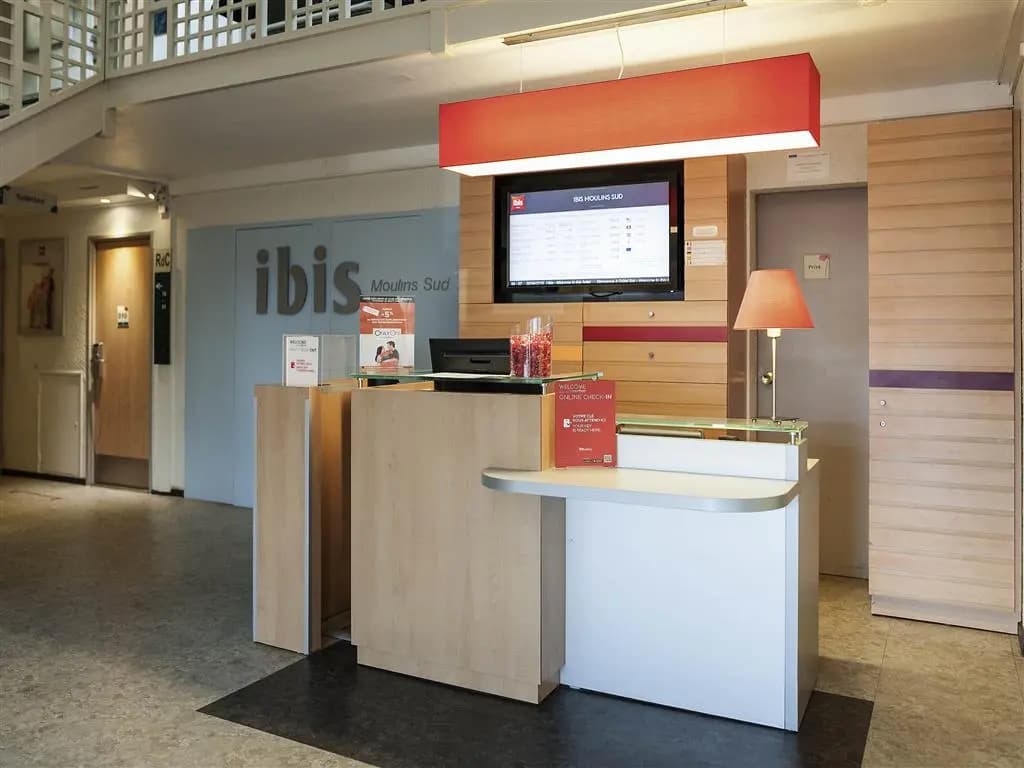 ibis Moulins Sud - Photo 2