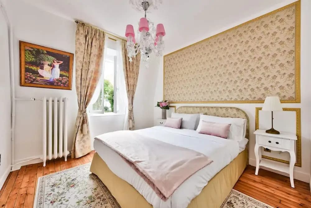 Noble Luxury Residence in the Heart of Paris - Photo 3