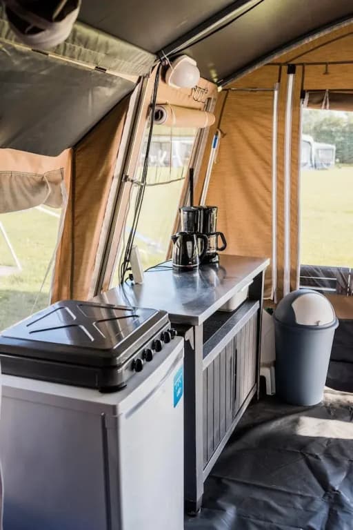 Lakefront Glamping w/ Pets - Photo 4