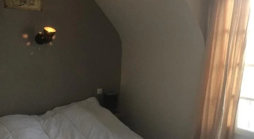 Hôtel Le Saint Georges - Photo 2