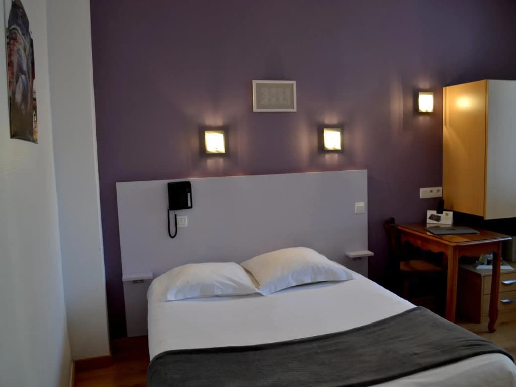 Hotel De La Porte Saint Pierre - Photo 1