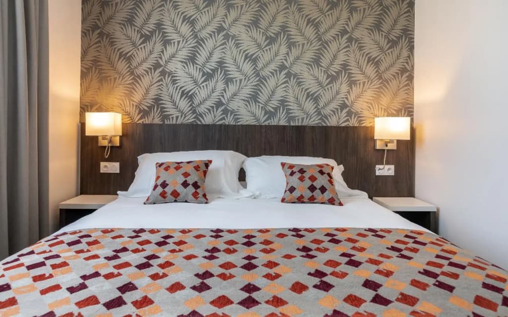 Brit Hotel - Hotel de l'Hippodrome - Photo 2