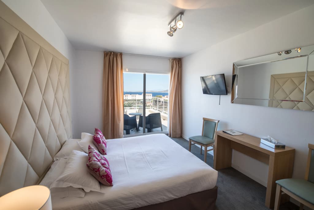 Hotel Revellata - Photo 1