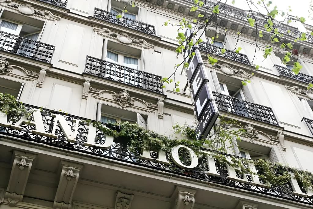Hôtel de Suez - Photo 1