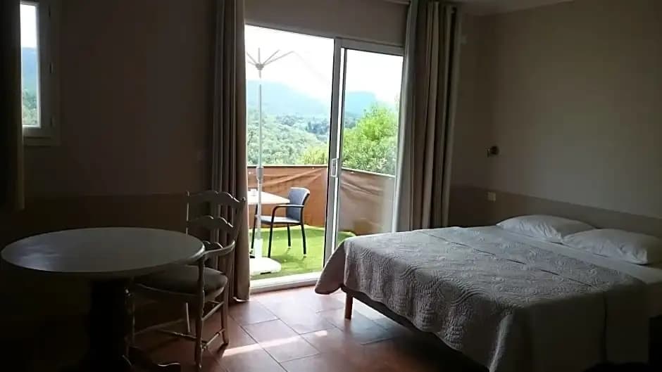 Au Relais Provencal - Miniature 7