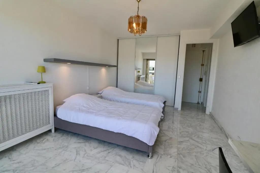 2 bedroom & studio Palais Royal 2 mins from Croisette and Carlton - Miniature 6