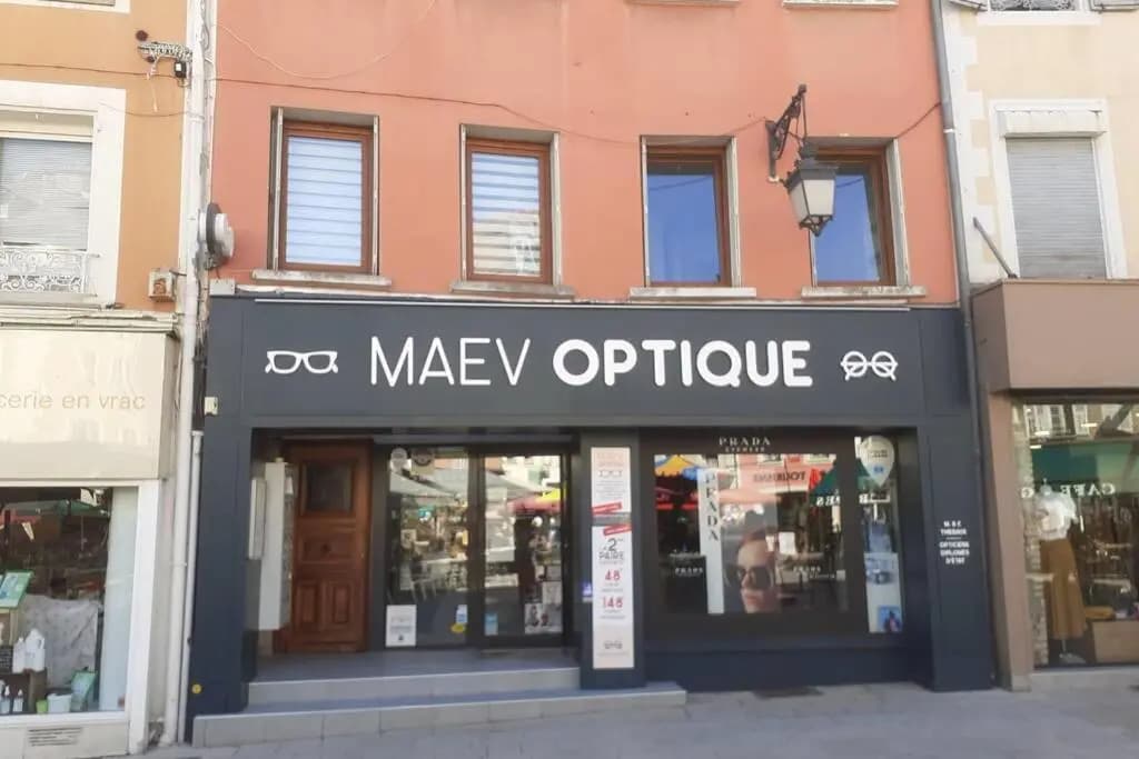 Cœur de Ville Au 1er 66m2, Vu Sur la Place - Photo 1