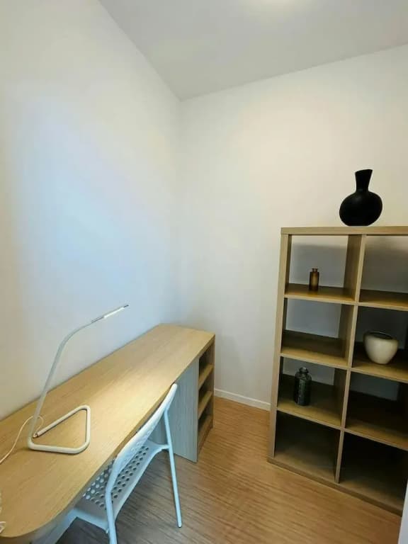 We Live In R - Suite 404 - Photo 4