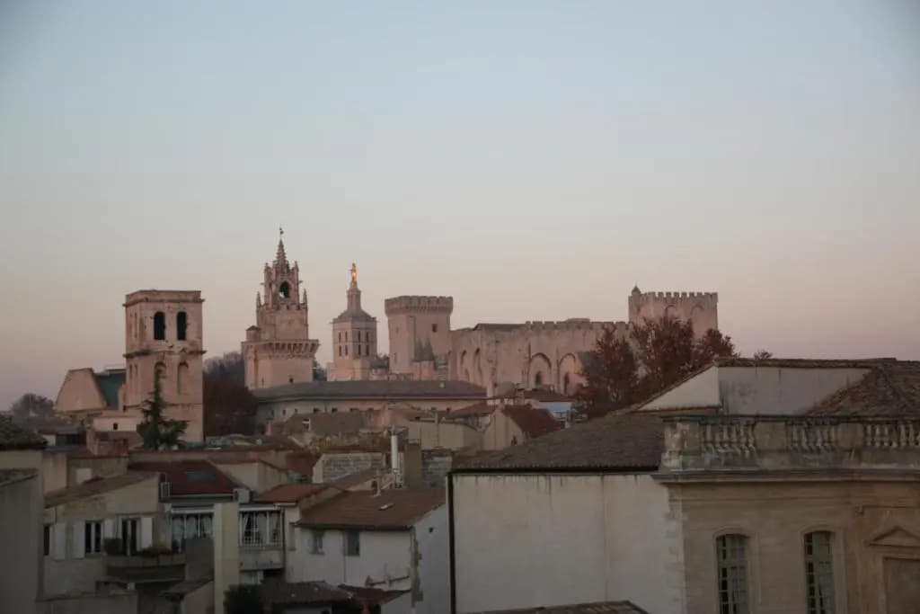 A la terrasse d'Avignon - Photo 1