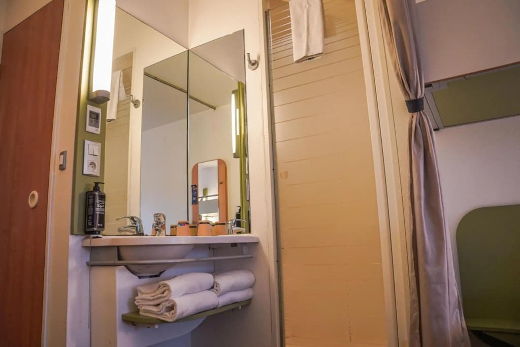 ibis budget Bayeux - Miniature 8