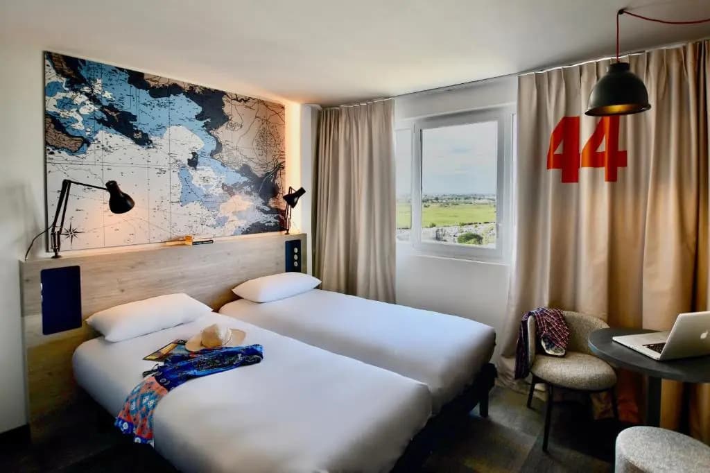 ibis Styles Saint Nazaire Centre Gare - Miniature 6