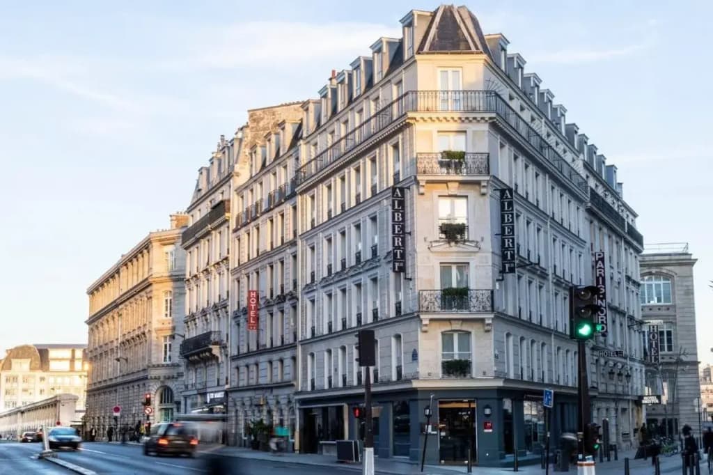 Hotel Albert 1er Paris Lafayette - Photo 1