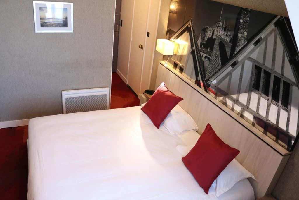 La Confiance Hotel - Photo 3