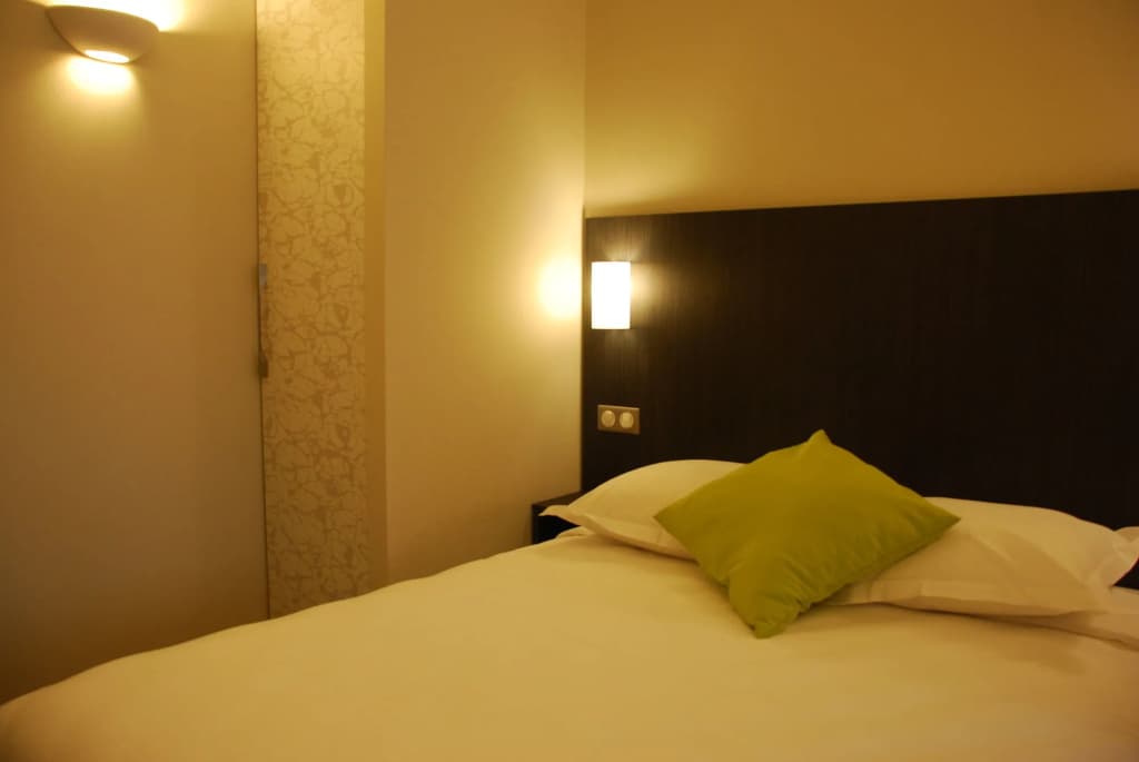 Ruthenium Hotel - Photo 4