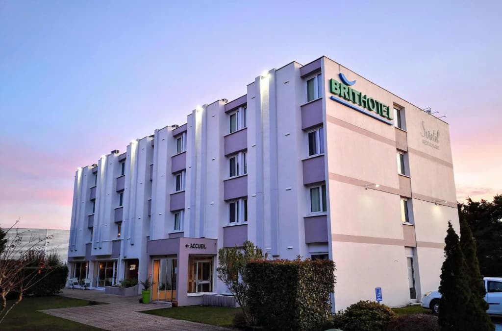 Brit Hotel Bordeaux Aéroport - Le Soretel - Photo 1