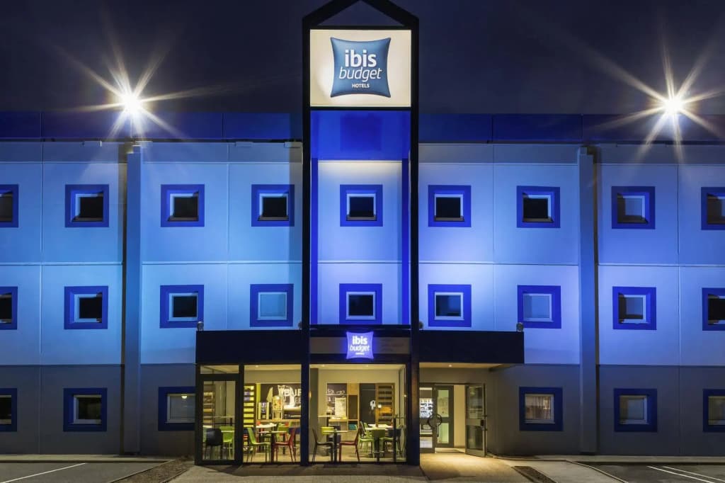 ibis budget Angers Parc des Expositions - Photo 1