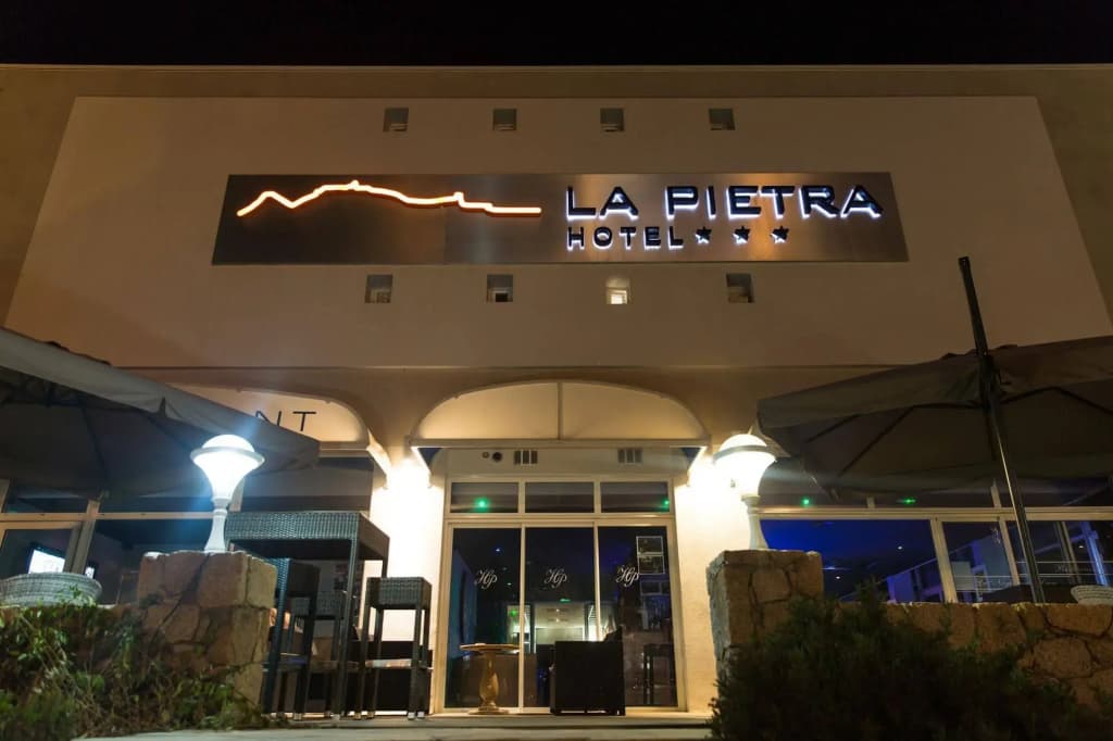Hôtel La Pietra Restaurant & Spa - Photo 1