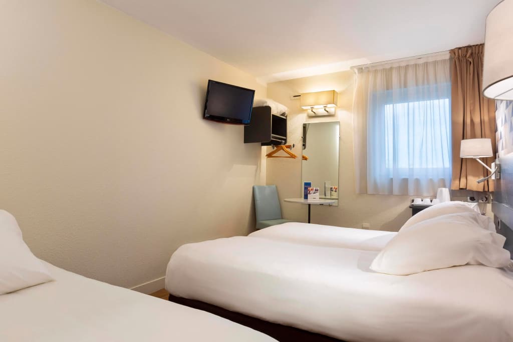 Comfort Hotel Paris Porte D'Ivry - Miniature 8