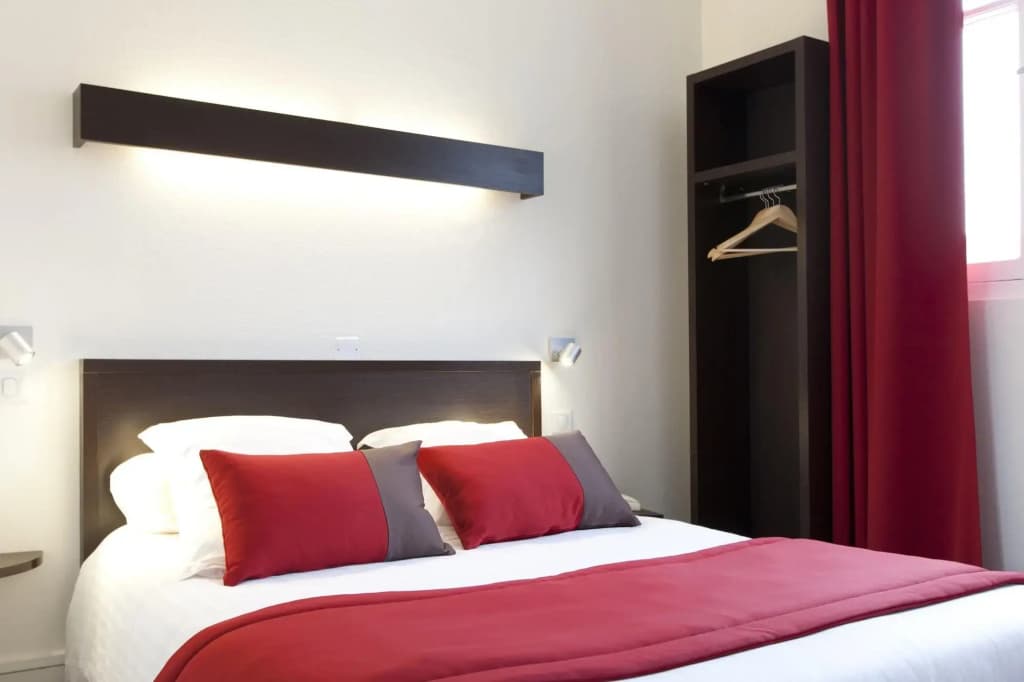 Hôtel Chateaubriand - Photo 4