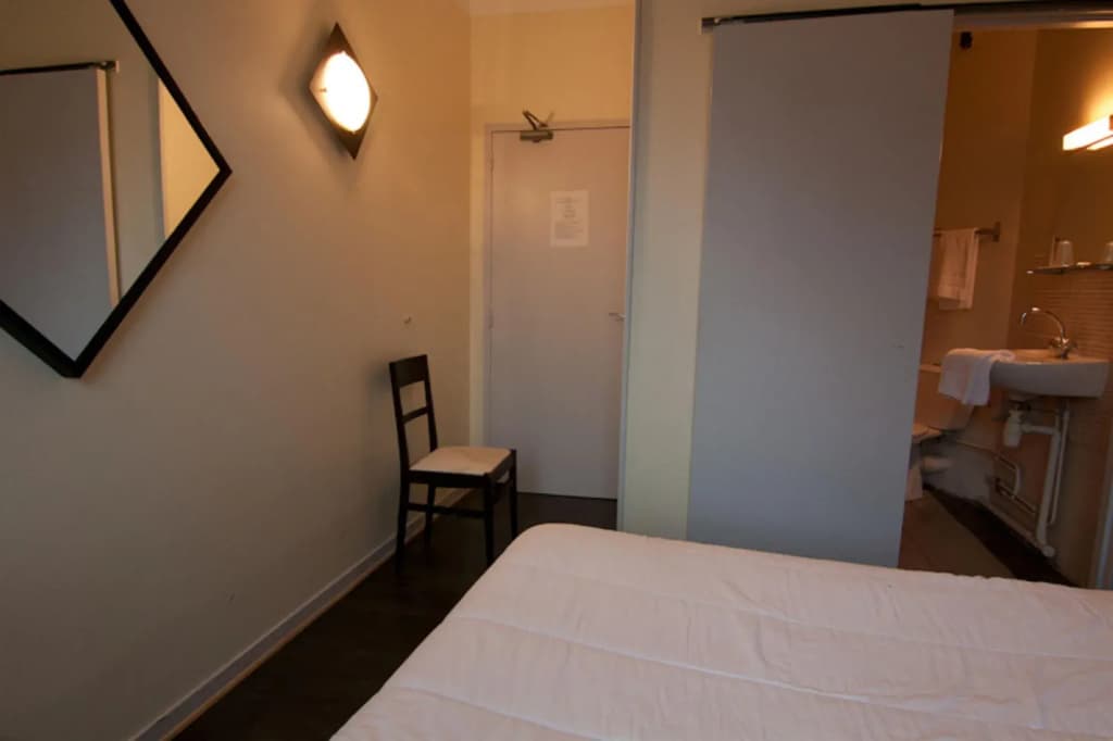 Hôtel de Londres - Photo 2