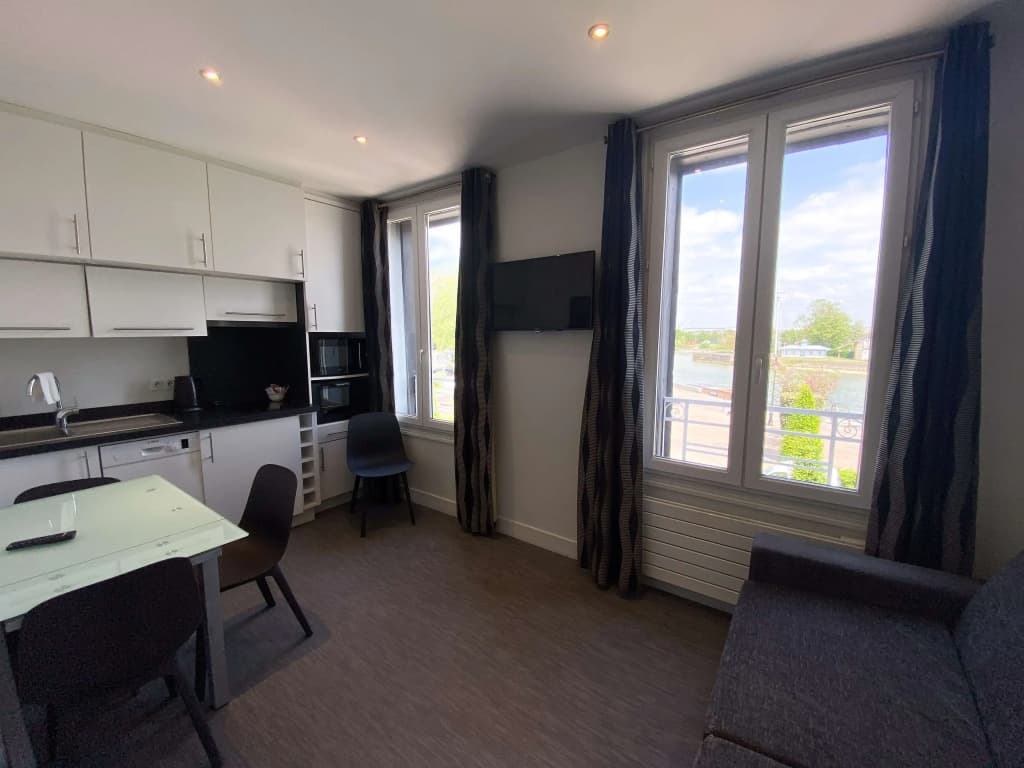 Best Western Le Cheval Blanc - Vieux Port - Photo 5