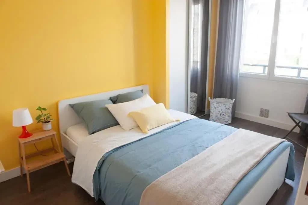 Appartement spacieux avec balcon et parking - Photo 3