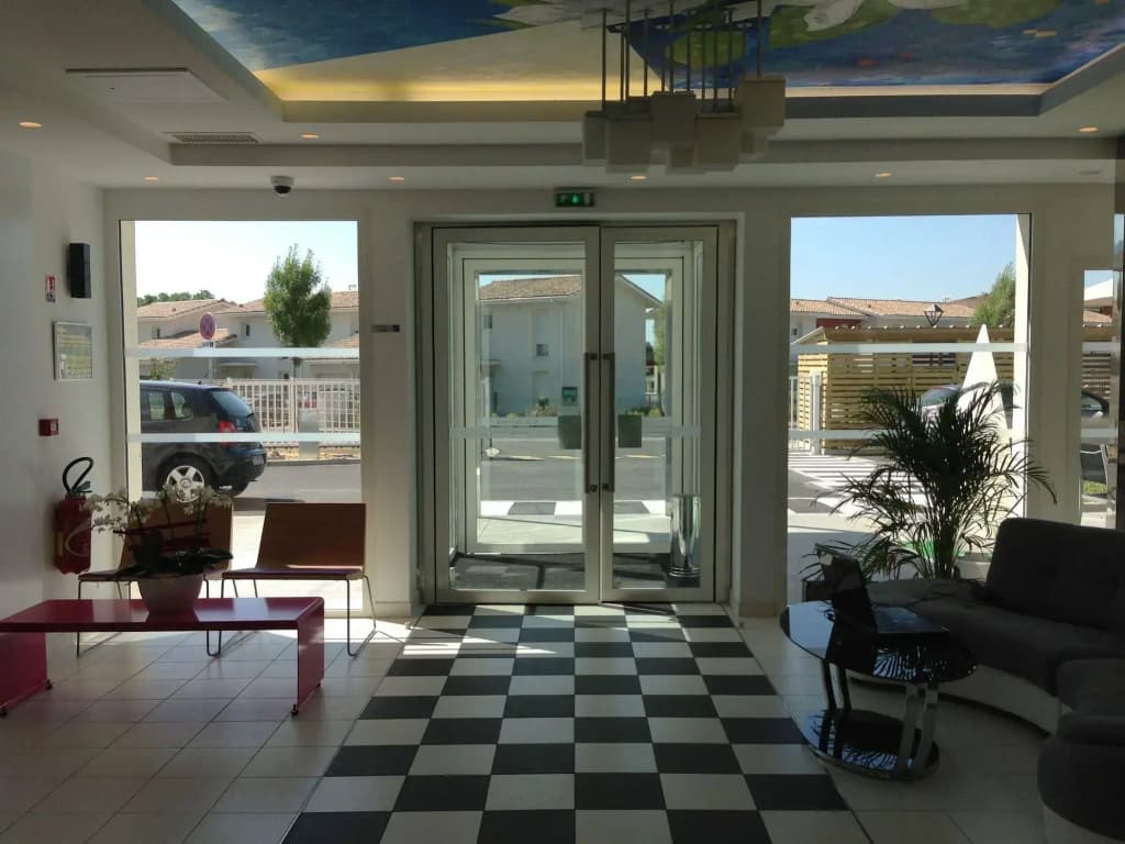 Hôtel Gardénia - Miniature 8