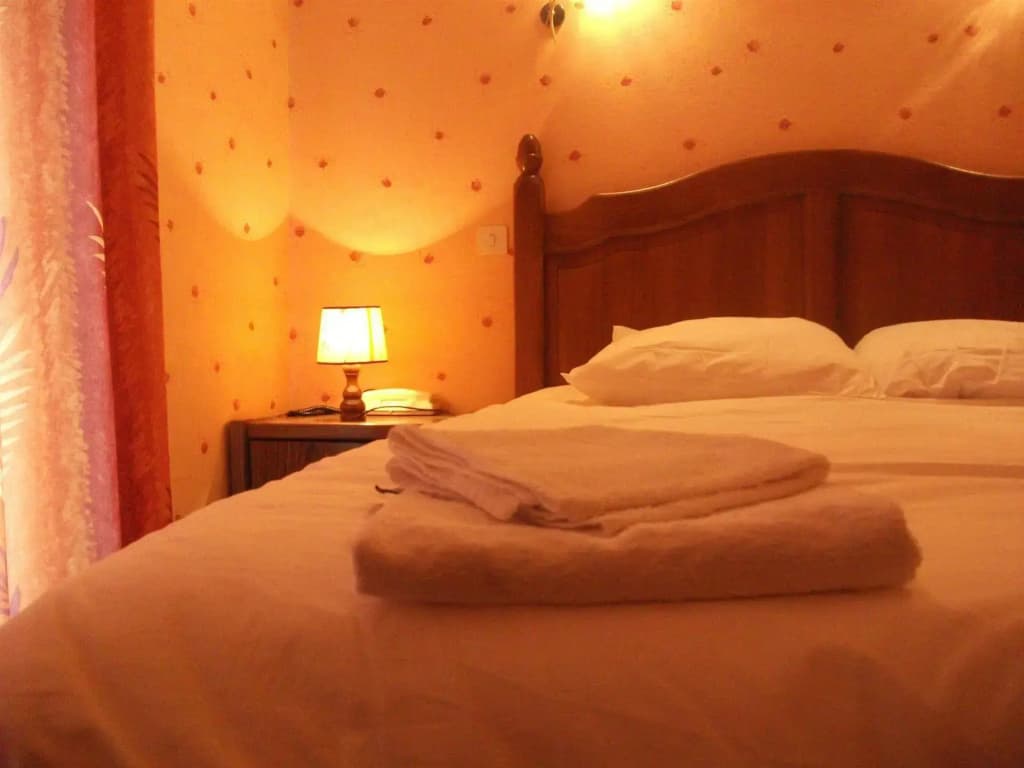 Hôtel le Brunet - Photo 4