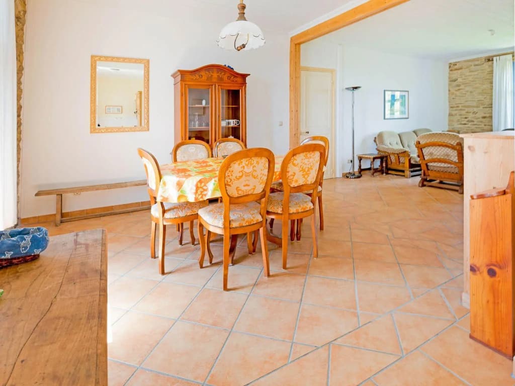 Ancienne Gendarmerie With Sea Views - Photo 2