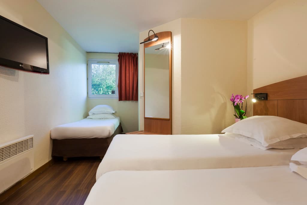 Comfort Hotel Amiens Nord - Photo 2