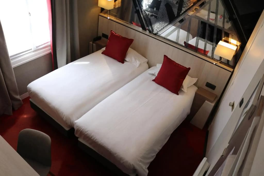 La Confiance Hotel - Photo 2