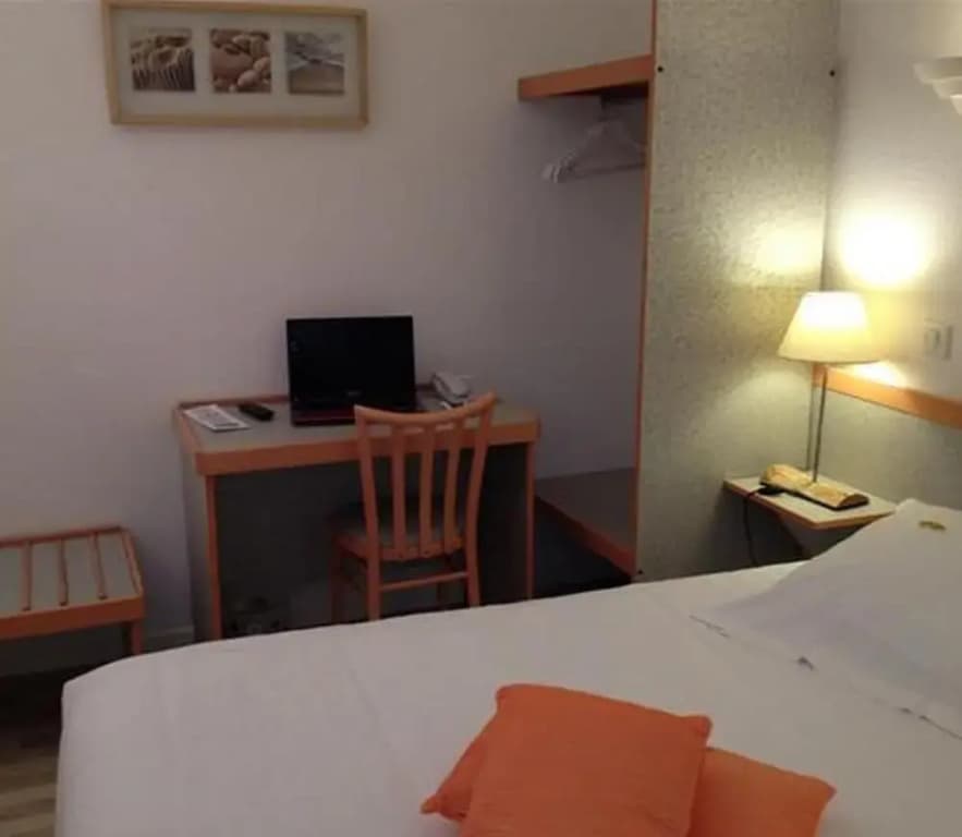 Hotel Orange Marine - Photo 2