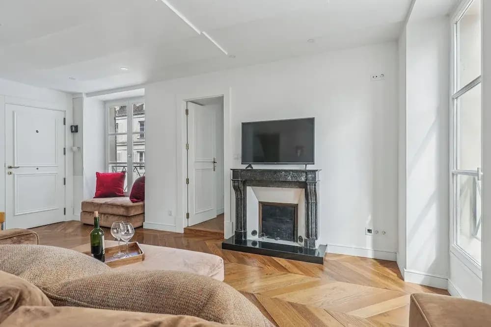 Chic 1BR Near Louvre & Musee d Orsay - Miniature 6