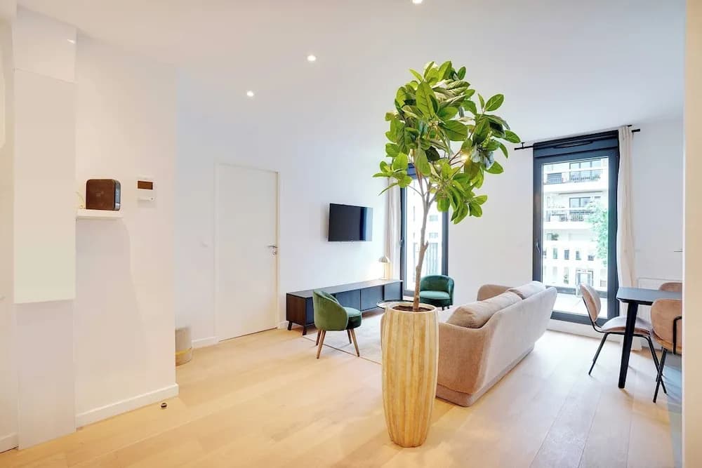 Duplex With Terrace in Levallois - Photo 2