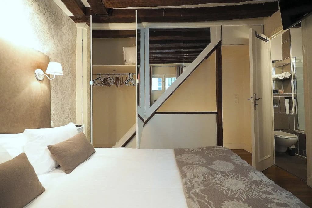 Louvre Parisian ChicSuites - Photo 4
