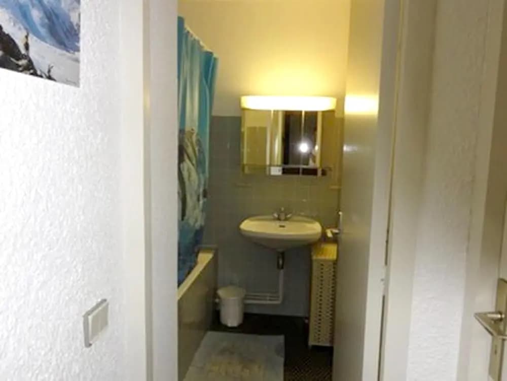 Apartment With one Bedroom in Megève, With Wonderful Mountain View and - Miniature 7