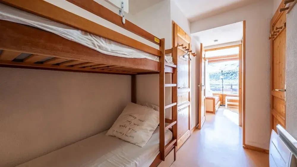 Apartment in Morillon Near Ski Slopes - Photo 2