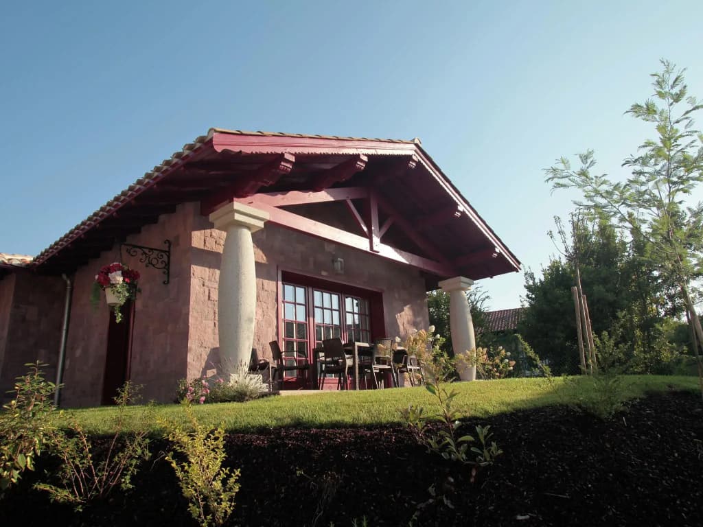 Villa in Basque Style Near Sea - Miniature 6