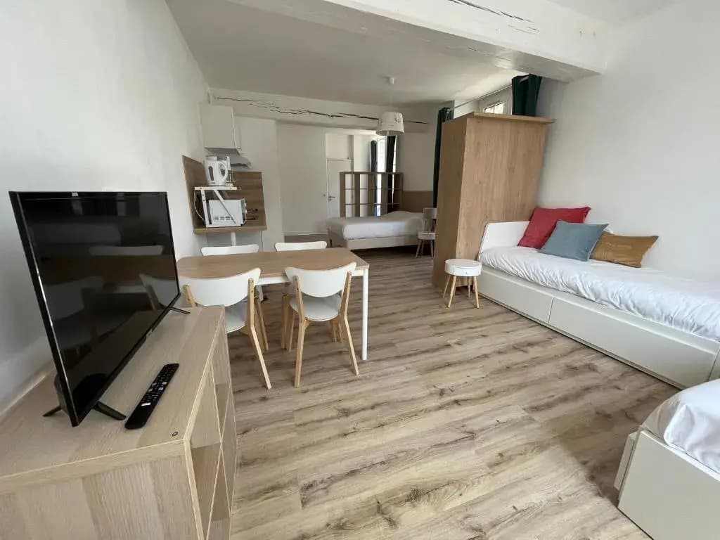 Appart'hôtel La Suze sur Sarthe - Photo 3