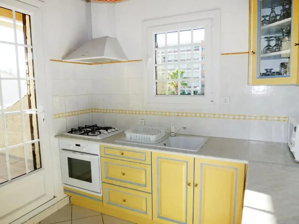 Holiday Home Les Rosiers Grimpants - Miniature 7