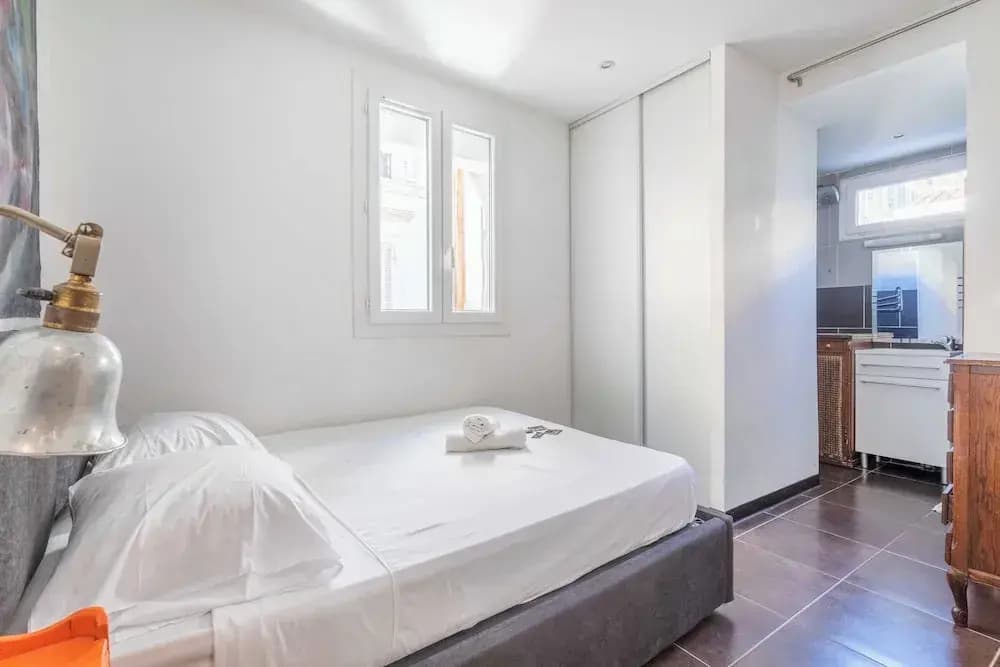 1 Bedroom Apartment in La Plaine - Photo 3